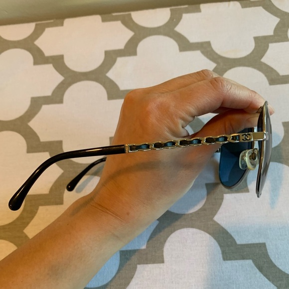 authentic CHANEL Lambskin Aviator Chain Sunglasses 4194-Q in Blue - Picture 7 of 9